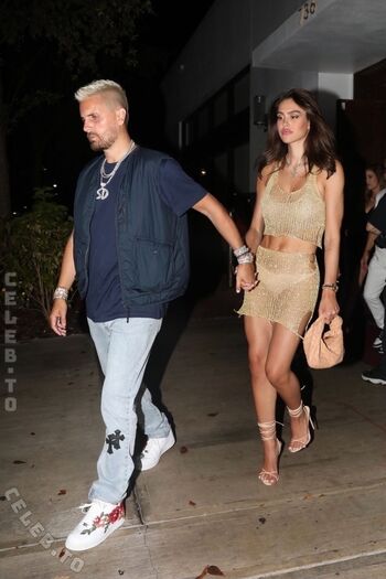 Amelia gray hamlin image