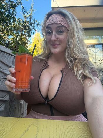 Amelia wet angel 1 image