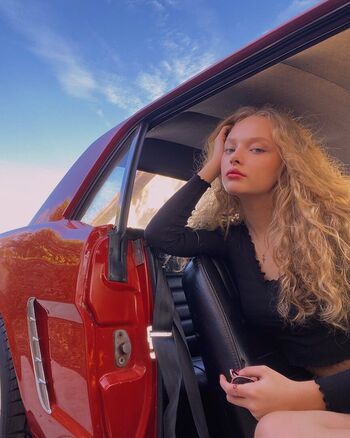 Amiah miller image