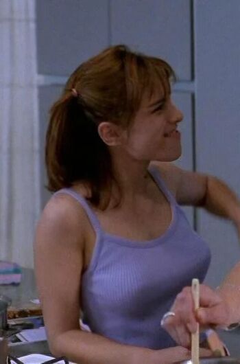 Amy jo johnson image