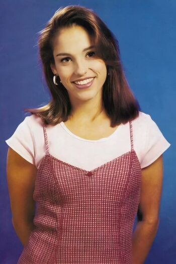 Amy jo johnson image