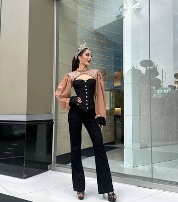 Amy viranya berry page 3 image