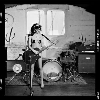 Amy wine image