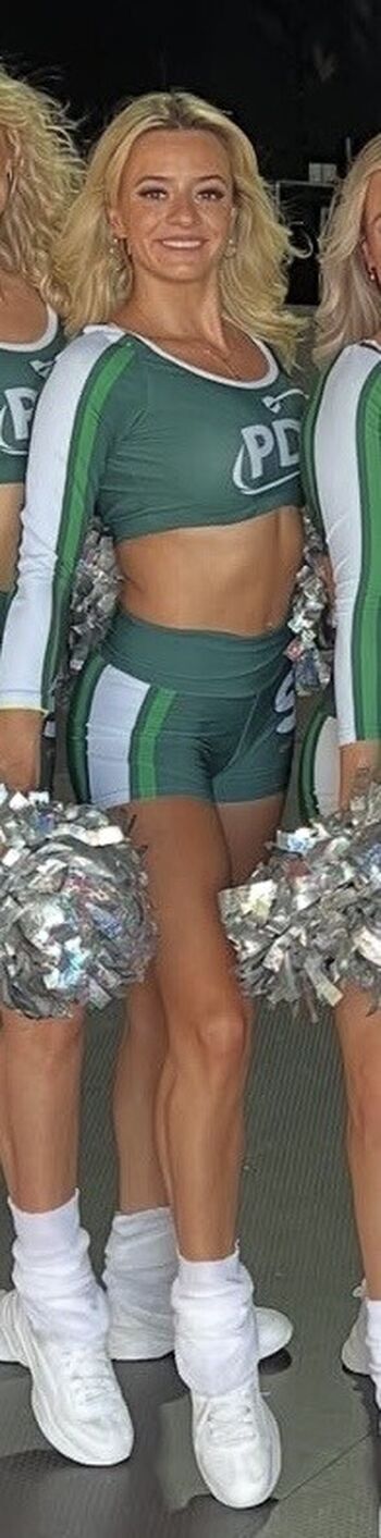 Amykemptravels darts dancers image