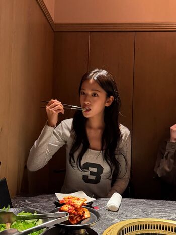 An Yujin 안유진 |