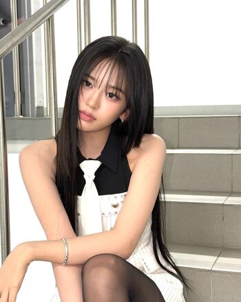 An Yujin 안유진 |