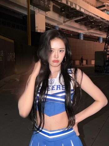 An Yujin 안유진 |