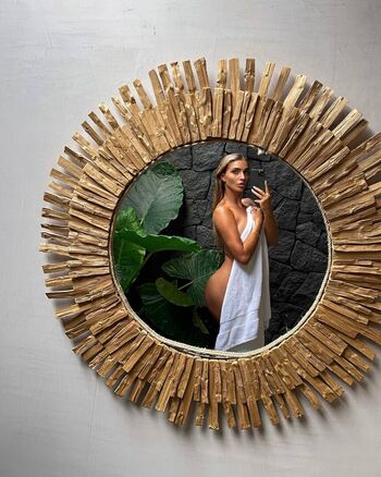 Ana asatiani image