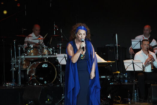 Ana bekuta image