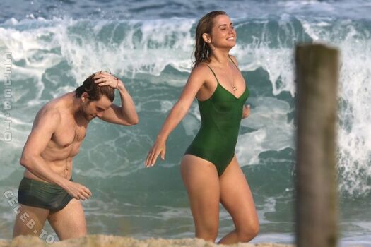 Ana de armas 1 page 5 image