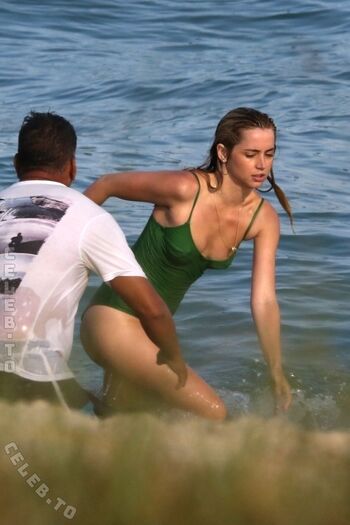 Ana de armas 1 page 5 image