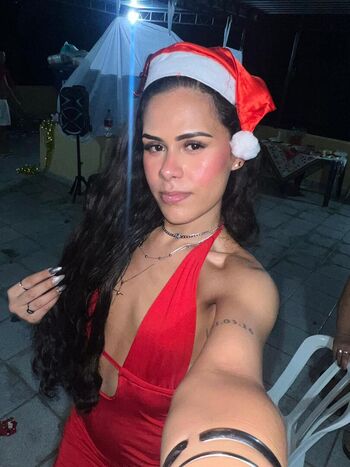 Ana marinho queening image