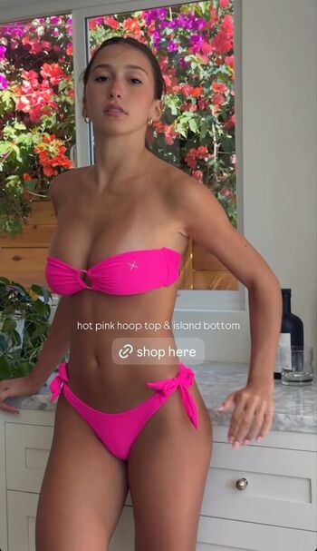 Ana pacella image