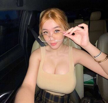 Anastasya khosasih image