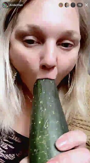 AnderHan Kik Clapper