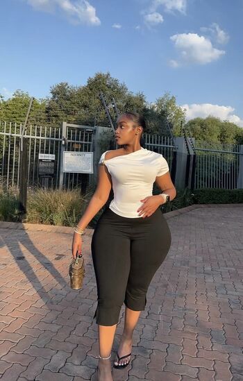 Andiswa selepe image