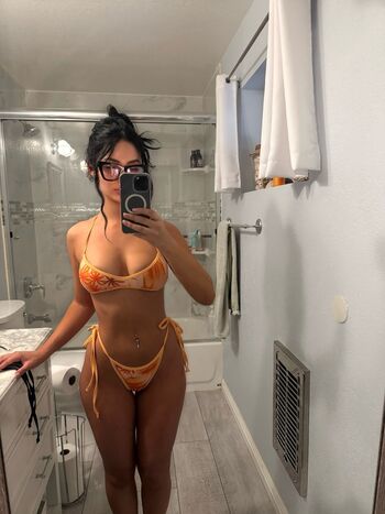 Andrea ornealez image