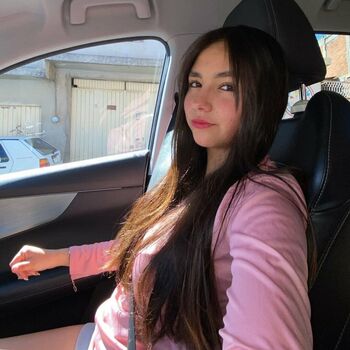 Andrea yaravi castillo duran image