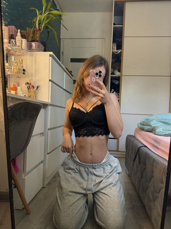 Aneczkaa 05 image
