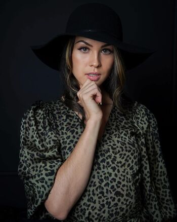 Angela rhodes image