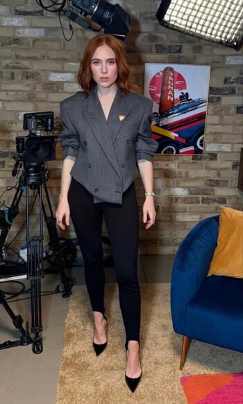 Angela scanlon image