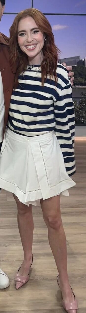 Angela scanlon image