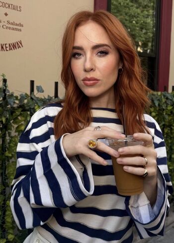 Angela scanlon image