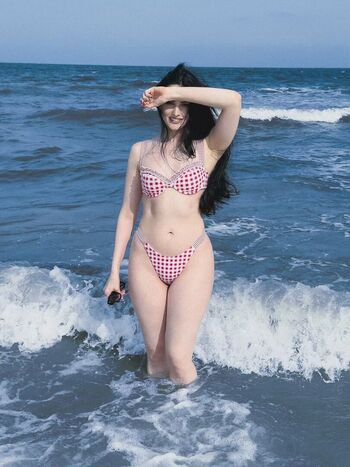 Angelica rose image