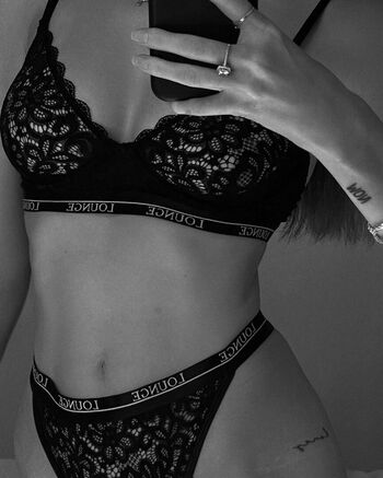 Angelina texier image