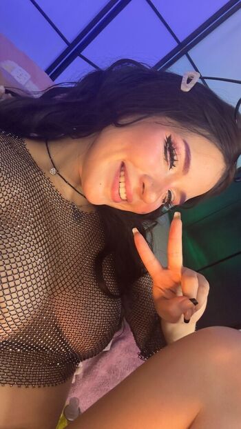 Angelrouusee1 page 5 image