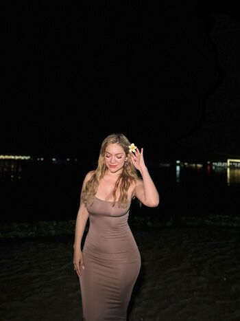 Anggela vivanco image