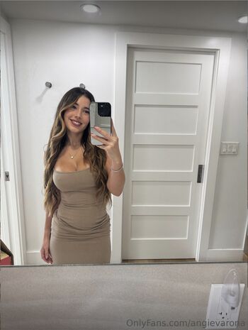 Angie Varona