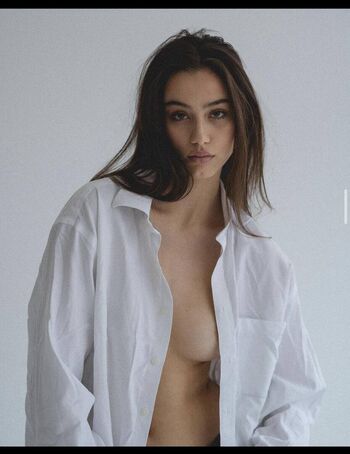 Ania rybak image