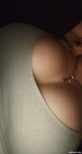 Anika louise image