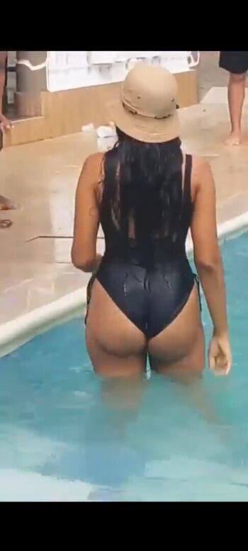 Anleny frias image