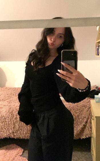 Anna 1 image