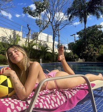 Anna andrade 1 image