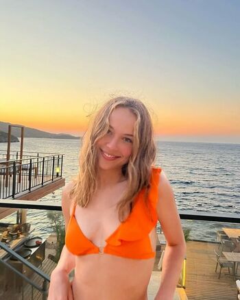 Anna deniz image