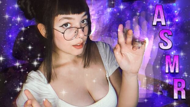 Anna dreamy asmr image