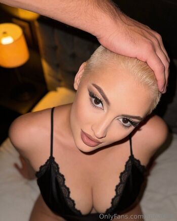 Anna faith carlson image