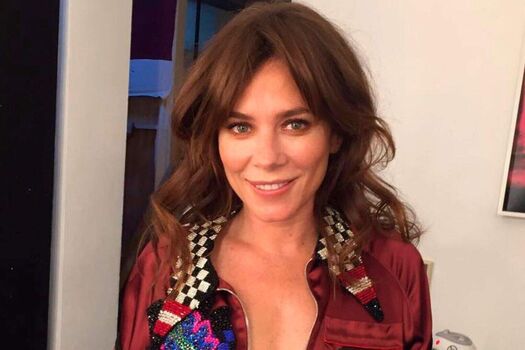 Anna friel image