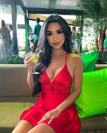 Anna gabriela munoz image