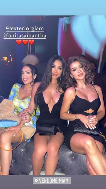 Anna gabriela munoz image