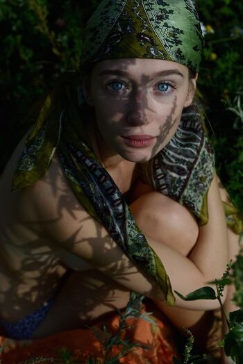 Anna kanunnikova image