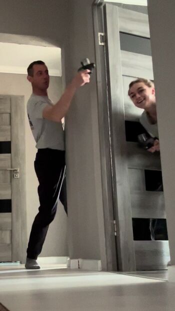 Anna lavrik page 2 image