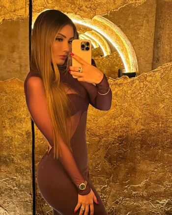 Anna mariana casemiro image
