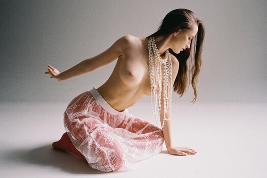 Anna ponomarenko image