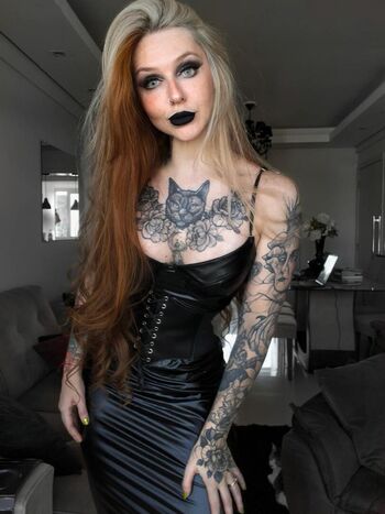 Anna sieverding image