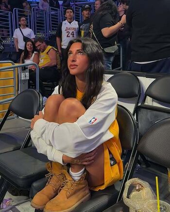 Anna toohey page 2 image