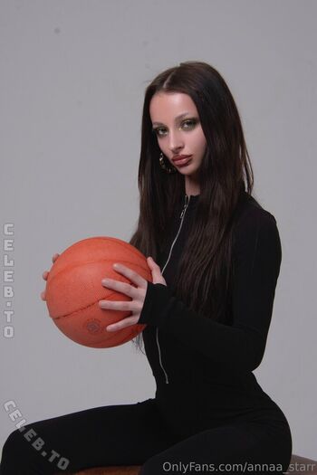 annaa_starr